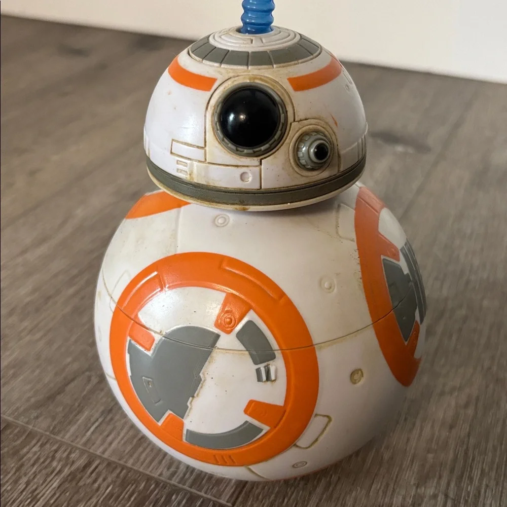 Disney Parks BB-8 Star Wars Sipper Cup